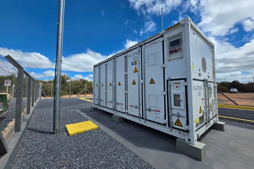 Primeiro projeto Turnkey de BESS da Canadian Solar avança com solução SolBank