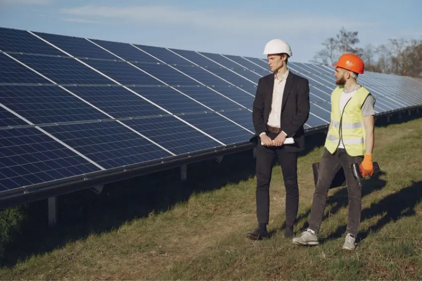 Sol Agora recauda 600 millones de reales para financiar nuevas instalaciones solares.