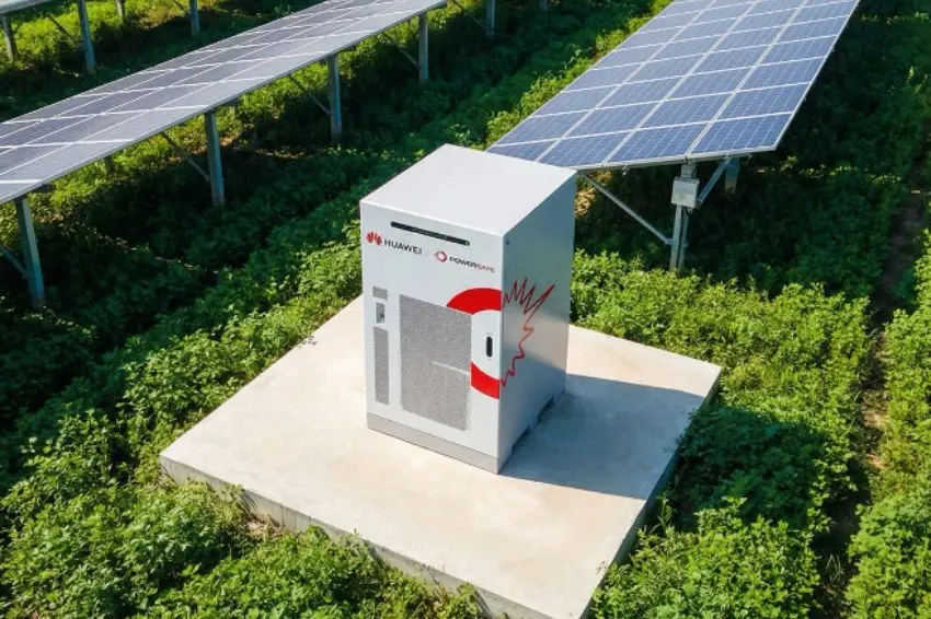 Powersafe amplia acordo com Huawei e projeta 35 MWh em baterias no Brasil