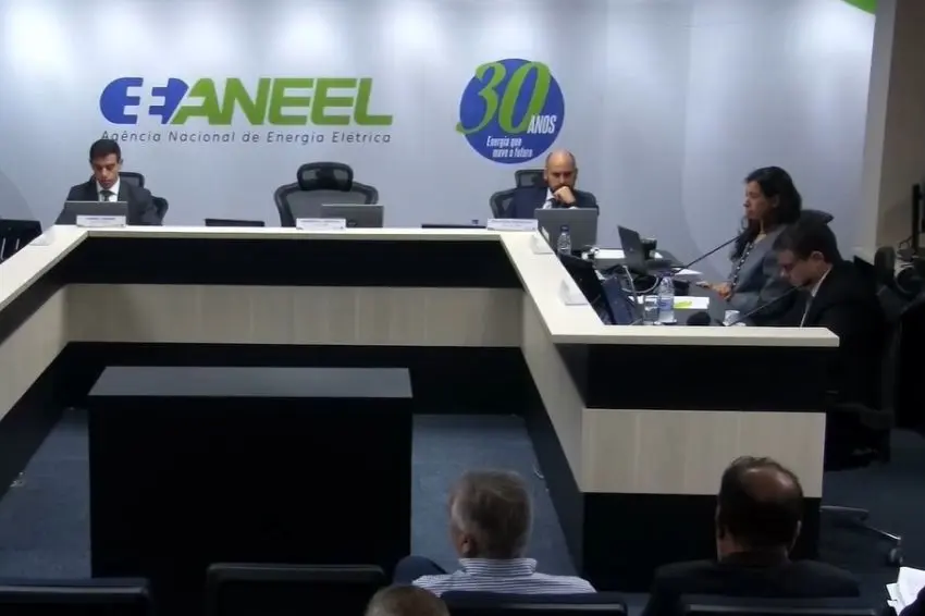 Canal Solar - ANEEL define regras para armazenamento no Brasil com dois modelos distintos de tarifação