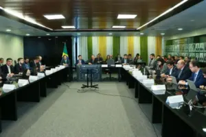 Canal Solar - CMSE decide hoje futuro do CVaR e mobiliza setor elétrico