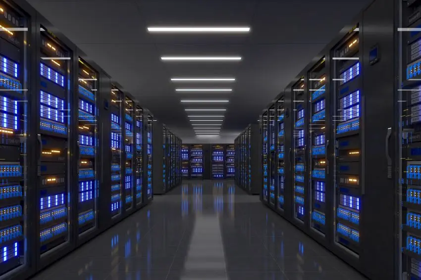 Comissão da Câmara aprova projeto que prioriza data centers à rede de transmissão