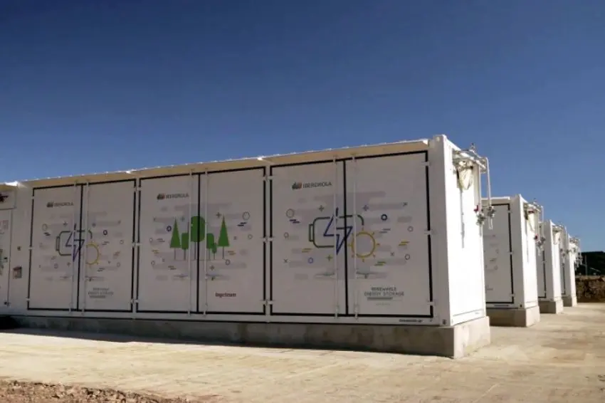 Canal Solar - Iberdrola avança em armazenamento nos EUA e inaugura maior usina solar na Itália
