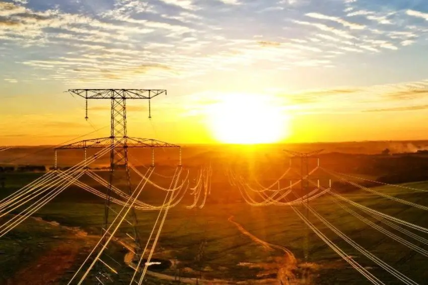 Canal Solar - Projeto de R$ 20 milhões busca aumentar escoamento de energia renovável por meio de linhas de transmissão