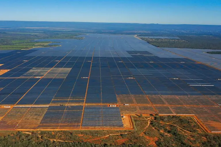 Canal Solar - Top 10 veja quais foram os maiores mercados de energia solar do mundo em 2025