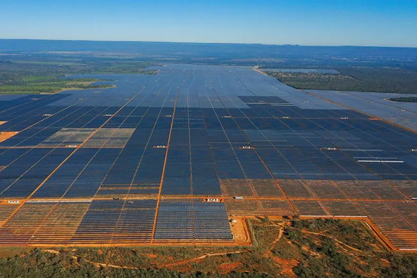 Canal Solar - Top 10 veja quais foram os maiores mercados de energia solar do mundo em 2025