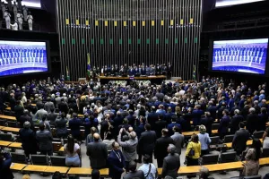 Canal Solar - Congresso legisla muito sobre renováveis, mas peca na qualidade das propostas, aponta FGV