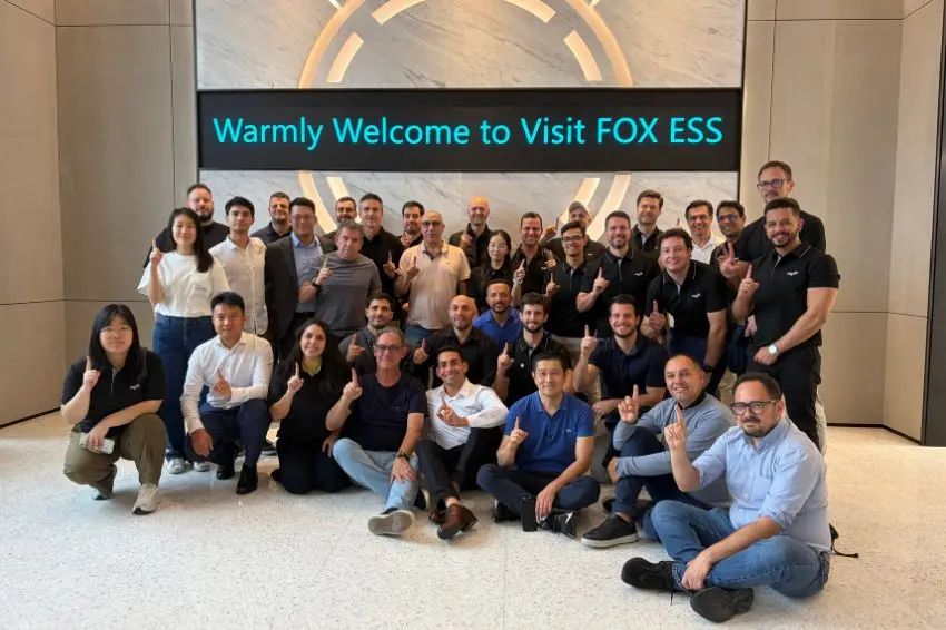 Fox ESS reforça presença no Brasil e amplia parcerias na América Latina durante evento na China
