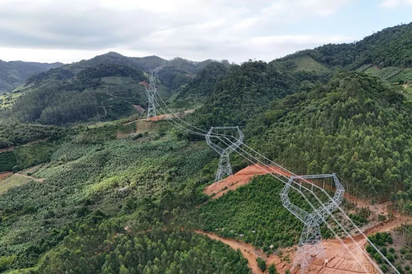 Isa Energia conclui megaprojeto de transmissão com uso inédito de torres tipo cálice