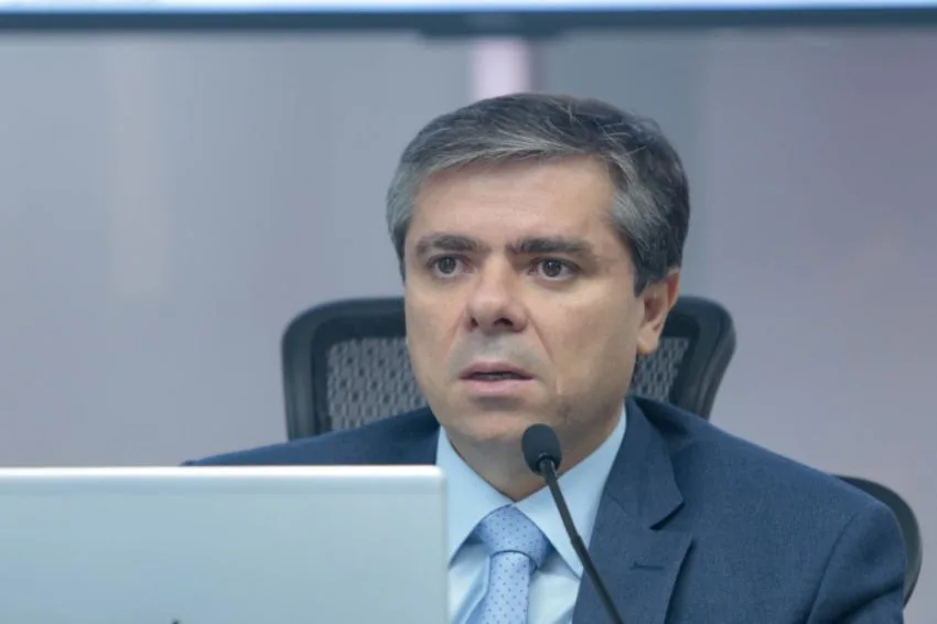 Canal Solar - Leilão de baterias terá Gentil Nogueira como relator na ANEEL