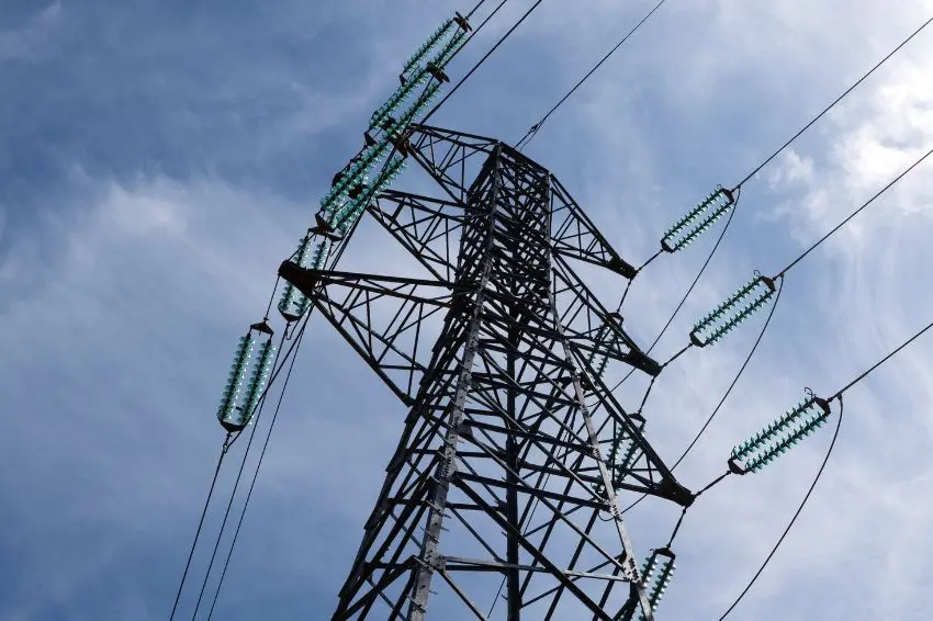 Canal Solar - MME antecipa obra em linha de transmissão para acrescentar 5 GW ao SIN 