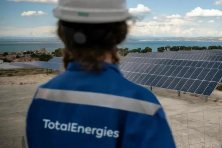 Canal Solar - TotalEnergies conclui venda de ativos de GD na Europa; foco passa a ser grandes usinas