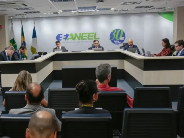 Canal Solar - ANEEL debaterá regras dos primeiros leilões de baterias nesta terça-feira