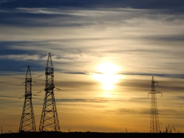 Carga de energia deve subir 4,8% em agosto impulsionada pelas temperaturas, diz ONS