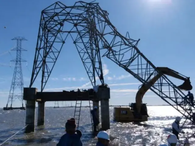 Canal Solar - Ciclone derruba 24 torres de transmissão no RS e deixa 67 mil consumidores sem energia