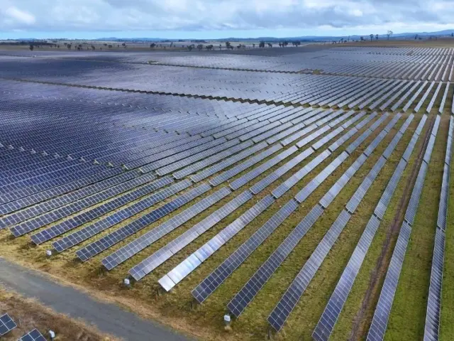 Canal Solar - Cortes de geração solar aumentam 21% nos oito primeiros meses de 2026