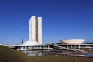Canal Solar - GD versus data centers a mesma régua para custos e benefícios
