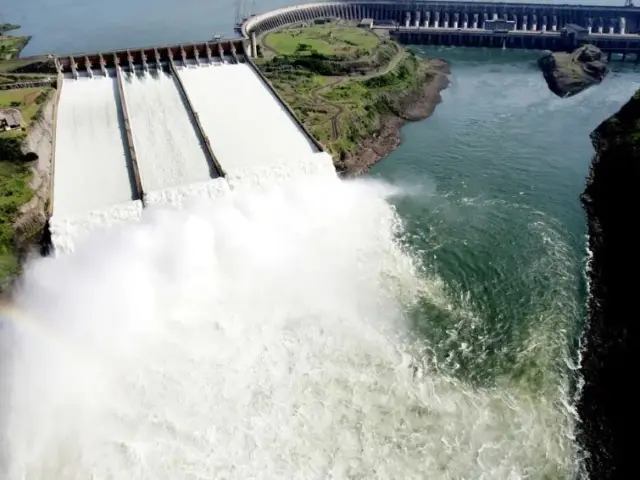 Canal Solar - Governo reduzirá geração hídrica para preservar reservatórios diante do Super El Niño 