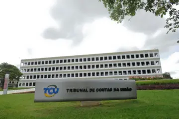 Canal Solar - TCU bloqueia R$ 5,02 bilhões que seriam usados para reduzir a conta de luz