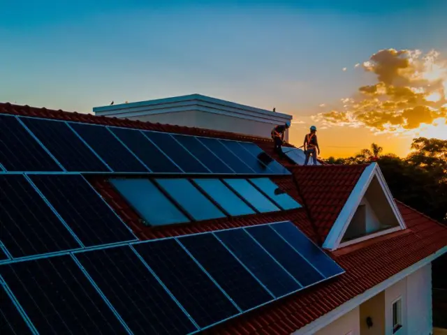Canal Solar - Acende Brasil propõe aperfeiçoamentos na estrutura tarifária da MMGD