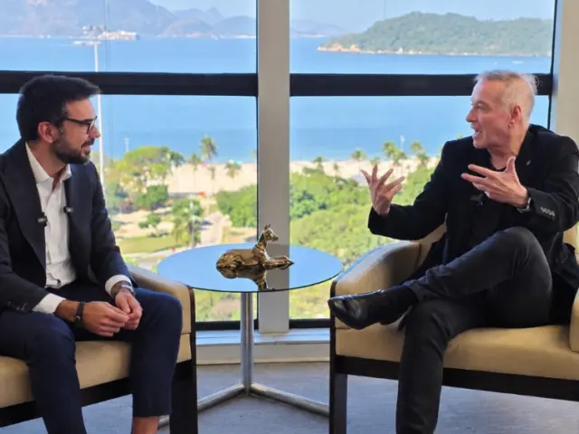 ] Eike Batista aposta em energia solar com baterias e prevê “adeus” ao petróleo
