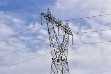 Canal Energía solar: el libre mercado avanza, pero quedan 200 mil millones de reales sin respuesta.