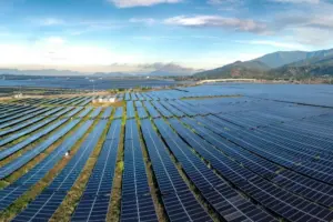 Canal Solar - Pela primeira vez na história, energia solar supera carvão em capacidade instalada na China