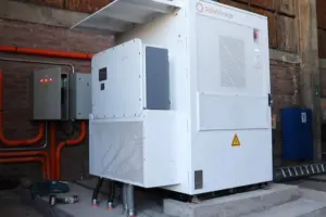 Solis obtém registro do Inmetro para baterias de até 261 kWh