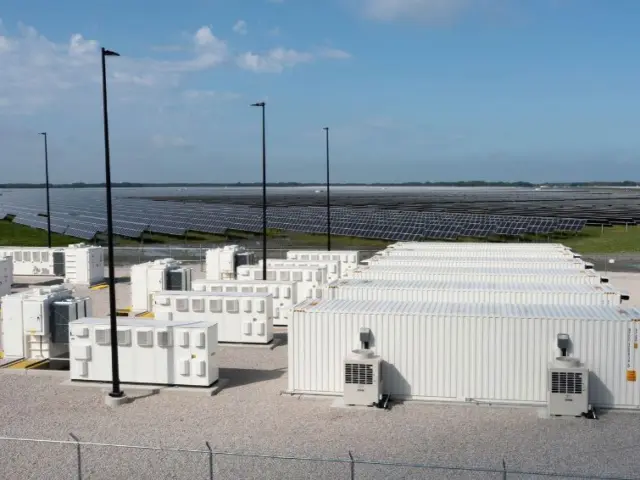 Canal Solar - ANEEL confirma que edital do leilão de baterias deve ser analisado em 27 de outubro, com publicação prevista para dia 29
