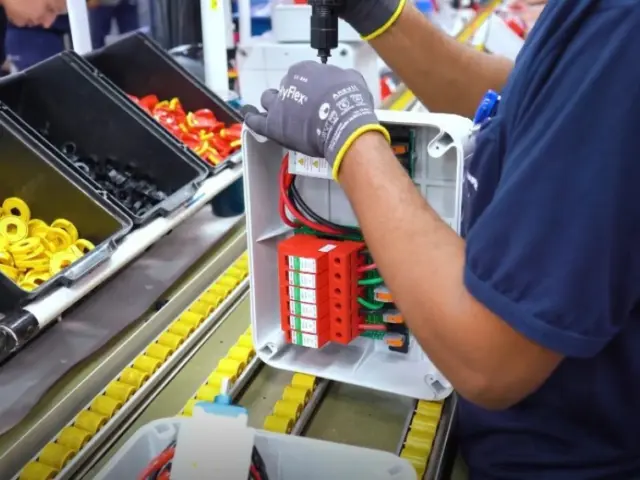 Estudo compara proteção interna de inversores com DPS externo; veja os resultados