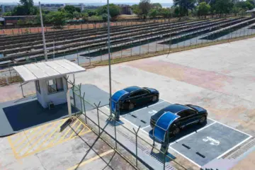 Exército inaugura primeiro eletroposto da frota conectado à geração solar