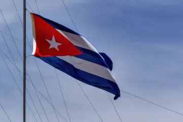 Canal Solar - Exportações de energia solar dos EUA ajudam Cuba a enfrentar apagões