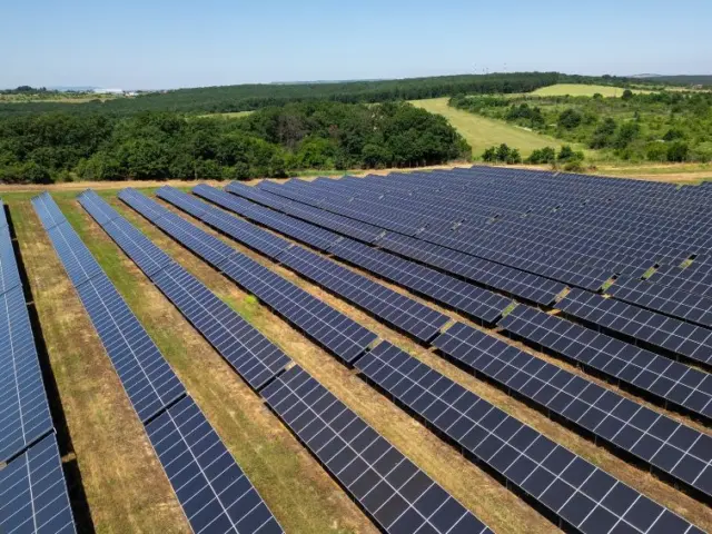 Geração solar sob controle: quem assume o risco quando a usina precisa parar?