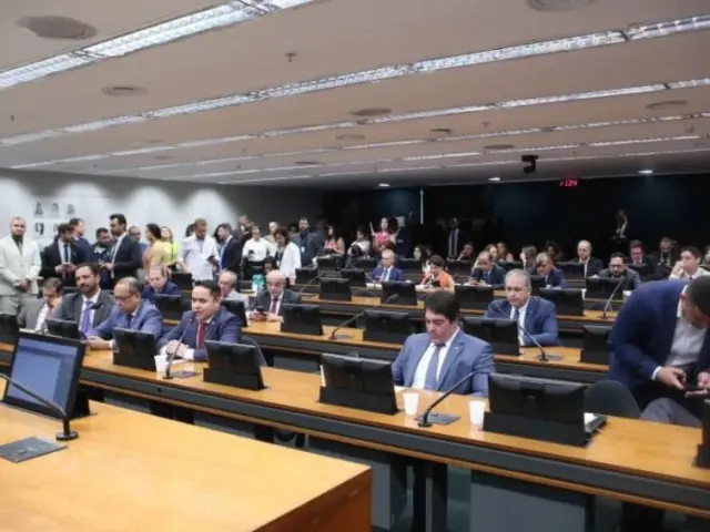 Canal Solar - Projeto de lei propõe tarifa social de energia com descontos ajustados ao clima de cada região