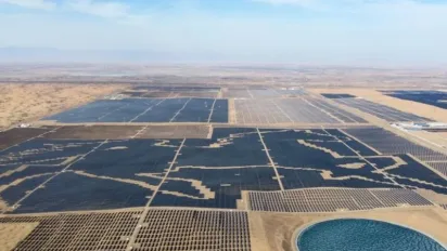 Deserto chinês recebe 3,46 milhões de painéis fotovoltaicos